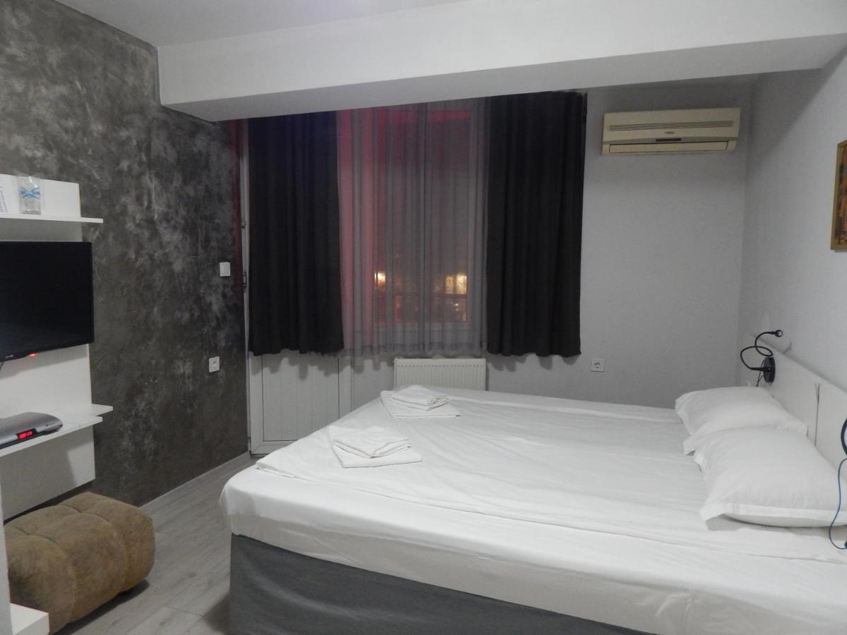 Rio Family Hotel Blagoevgrad Extérieur photo