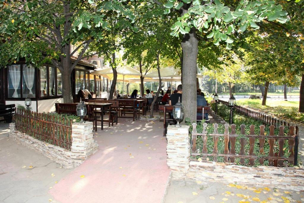 Rio Family Hotel Blagoevgrad Extérieur photo