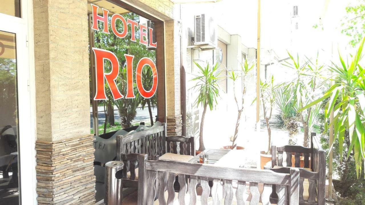 Rio Family Hotel Blagoevgrad Extérieur photo